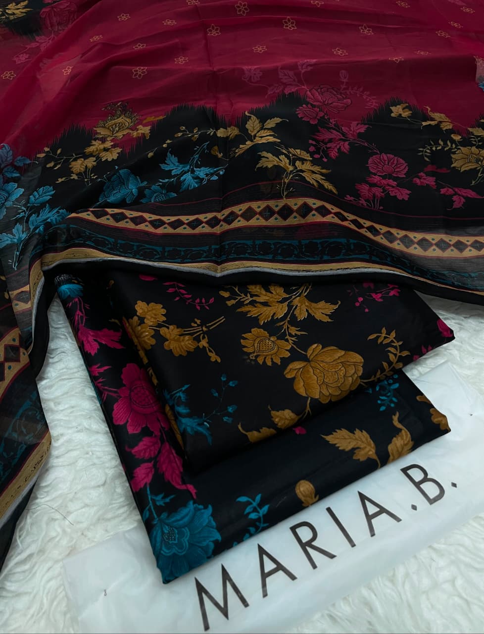 3-Piece Premium Printed Lawn Suit