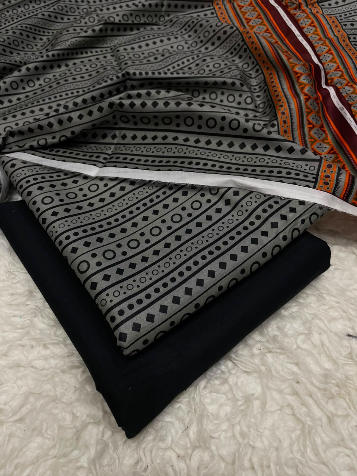 2-Piece Premium Printed Lawn Suit